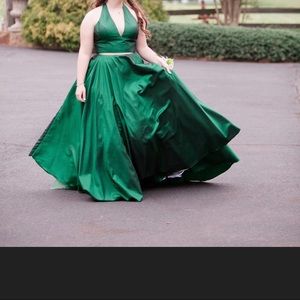 PROM DRESS sherri hill